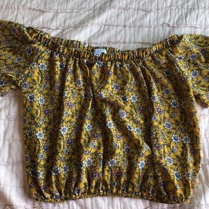 Flower cropped blouse
